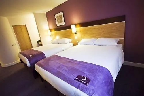 Premier Inn Bournemouth Central ホテル
