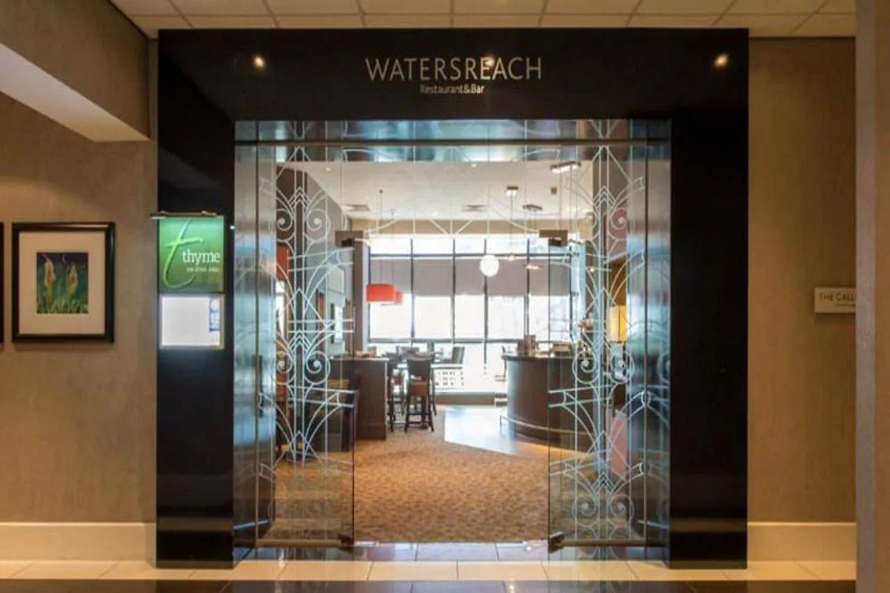 Premier Inn Bournemouth Central ホテル