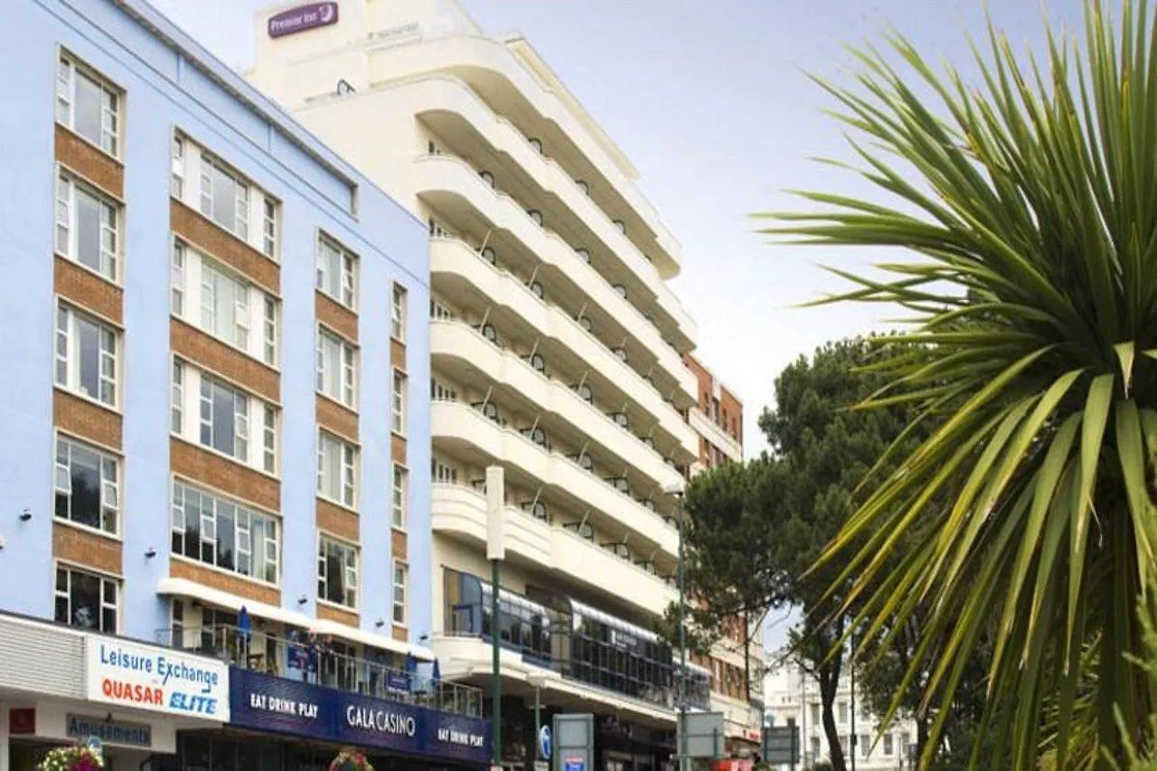 Premier Inn Bournemouth Central ホテル